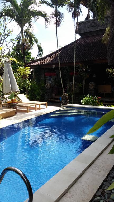 Aahh Bali Bed And Breakfast Jimbaran Exterior foto