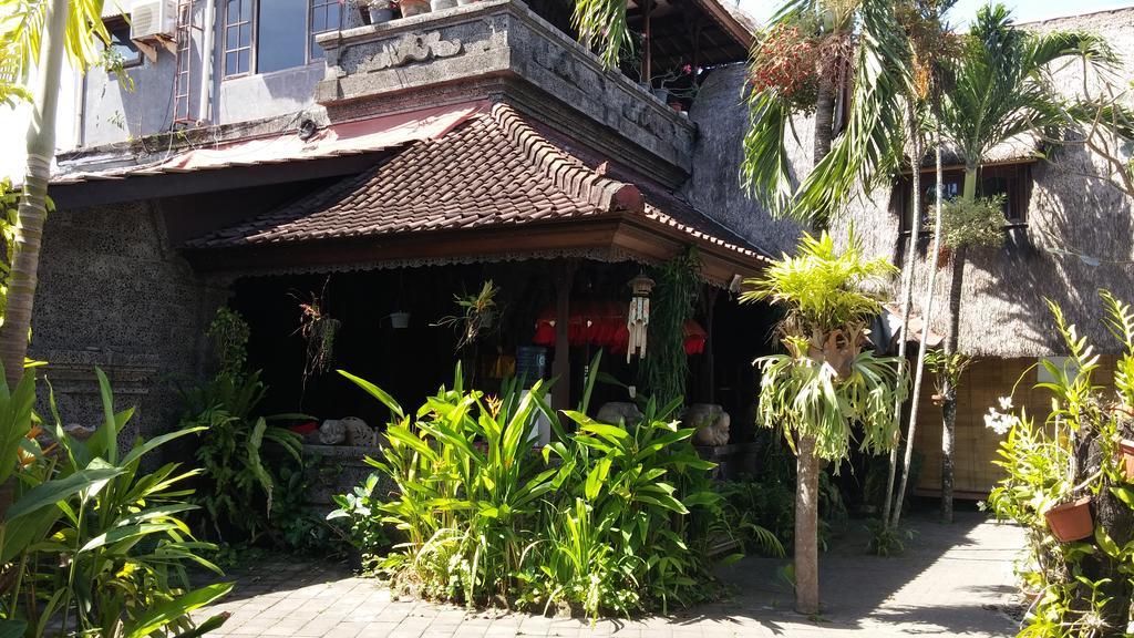 Aahh Bali Bed And Breakfast Jimbaran Exterior foto